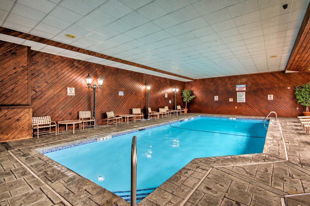 Lincoln Condo With Views, Pool, Hot Tub And Balcony! Eksteriør billede